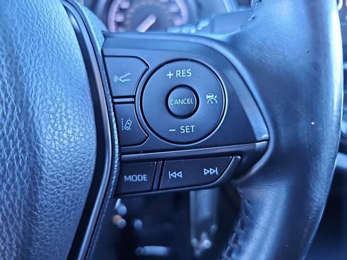 Certified 2021 Toyota Camry SE image 12