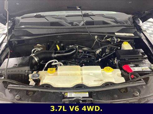 Used 2012 Jeep Liberty Sport AWD/4WD image 27