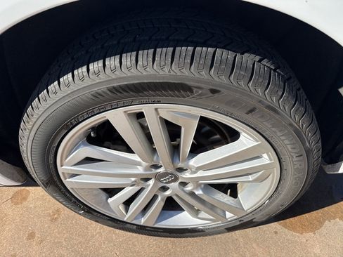 Used 2019 Audi Q5 2.0T Premium Plus w/ Premium Plus Package image 32