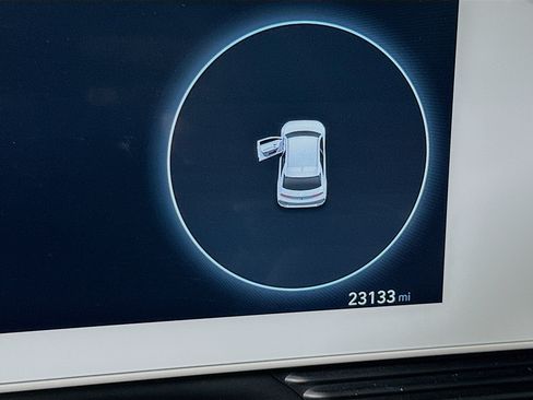 Used 2024 Hyundai Ioniq 5 SEL RWD image 18