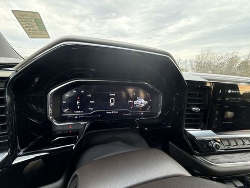 Certified 2025 GMC Sierra 1500 SLT w/ SLT Premium Package image 18