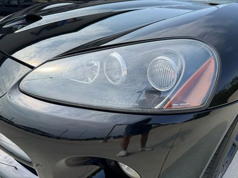 Used 2004 Dodge Viper SRT-10 image 56