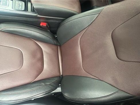 Used 2020 Ford Edge Titanium w/ Equipment Group 301A image 23