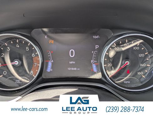 Used 2018 Jeep Compass Latitude w/ Popular Equipment Group FWD image 24