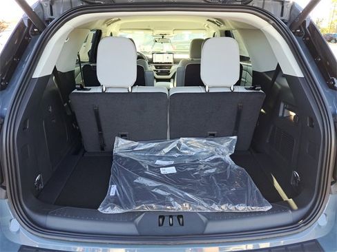 New 2026 Ford Explorer Active image 27