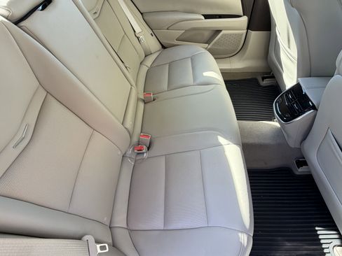 Used 2014 Cadillac XTS Luxury w/ Driver Awareness Package AWD/4WD image 40