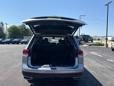 Used 2024 Volkswagen Atlas SE AWD/4WD image 24