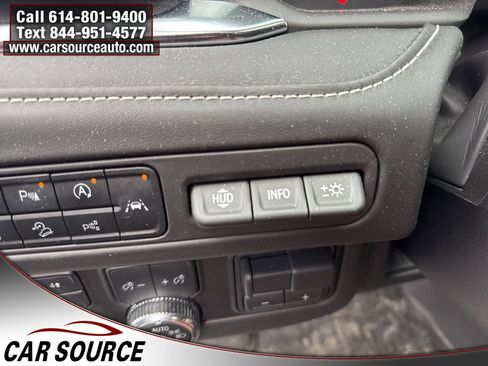 Used 2024 GMC Yukon Denali Ultimate image 30