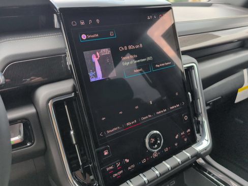 New 2026 GMC Yukon Elevation AWD/4WD image 20
