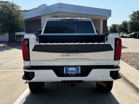 Used 2024 GMC Sierra 2500 Denali Ultimate w/ Max Trailering Package AWD/4WD image 5