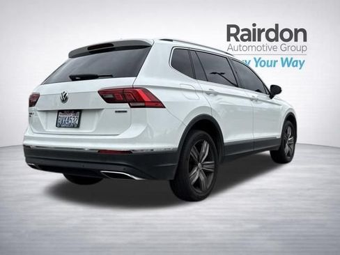 Used 2020 Volkswagen Tiguan SEL w/ 3rd Row Seat Package AWD/4WD image 7