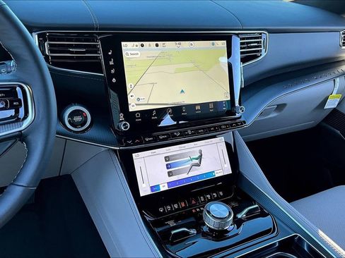 New 2026 Jeep Grand Wagoneer Summit AWD/4WD image 7