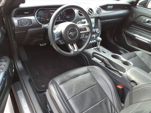 Used 2021 Ford Mustang GT Premium w/ Equipment Group 401A RWD image 8