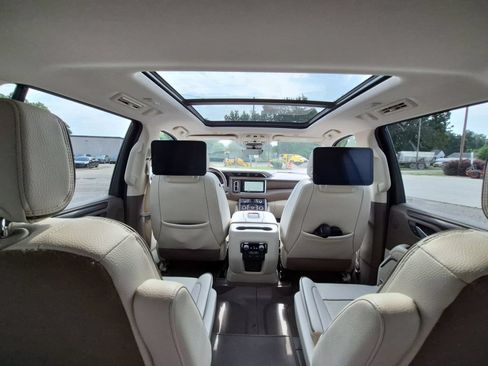 Certified 2023 GMC Yukon Denali w/ Denali Reserve Package RWD image 38