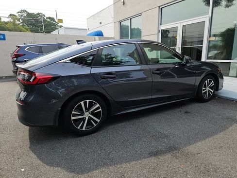 Used 2023 Honda Civic LX image 6