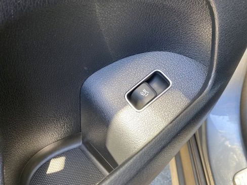 Used 2023 Mercedes-Benz GLE 350 4MATIC image 16