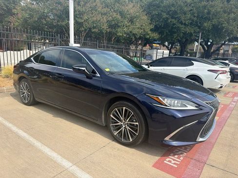 Used 2025 Lexus ES 300h w/ Premium Package FWD image 13