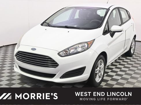 Used 2017 Ford Fiesta SE image 1