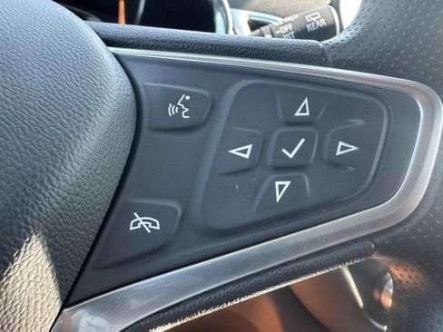 Used 2023 Chevrolet Equinox LT w/ LPO, Floor Liner Package AWD/4WD image 18
