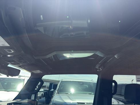Used 2025 GMC Hummer EV 2X AWD/4WD image 31