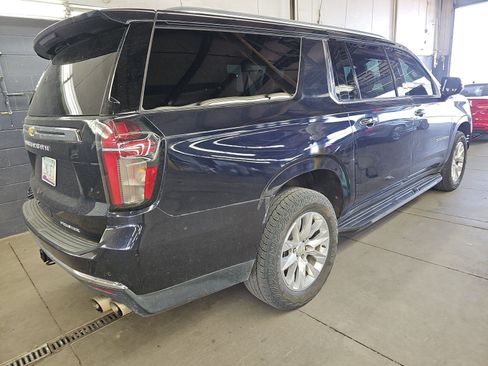 Used 2023 Chevrolet Suburban Premier AWD/4WD image 6