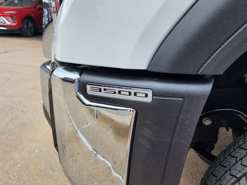 New 2026 GMC Sierra 3500 Pro w/ Convenience Package image 12