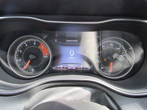 Used 2019 Jeep Cherokee High Altitude AWD/4WD image 28