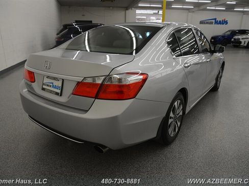 Used 2013 Honda Accord LX image 9