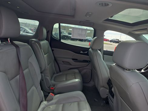 Used 2017 GMC Acadia SLT image 10