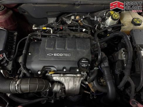 Used 2016 Chevrolet Cruze LT image 13