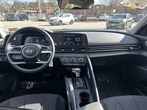 New 2026 Hyundai Elantra SE image 44