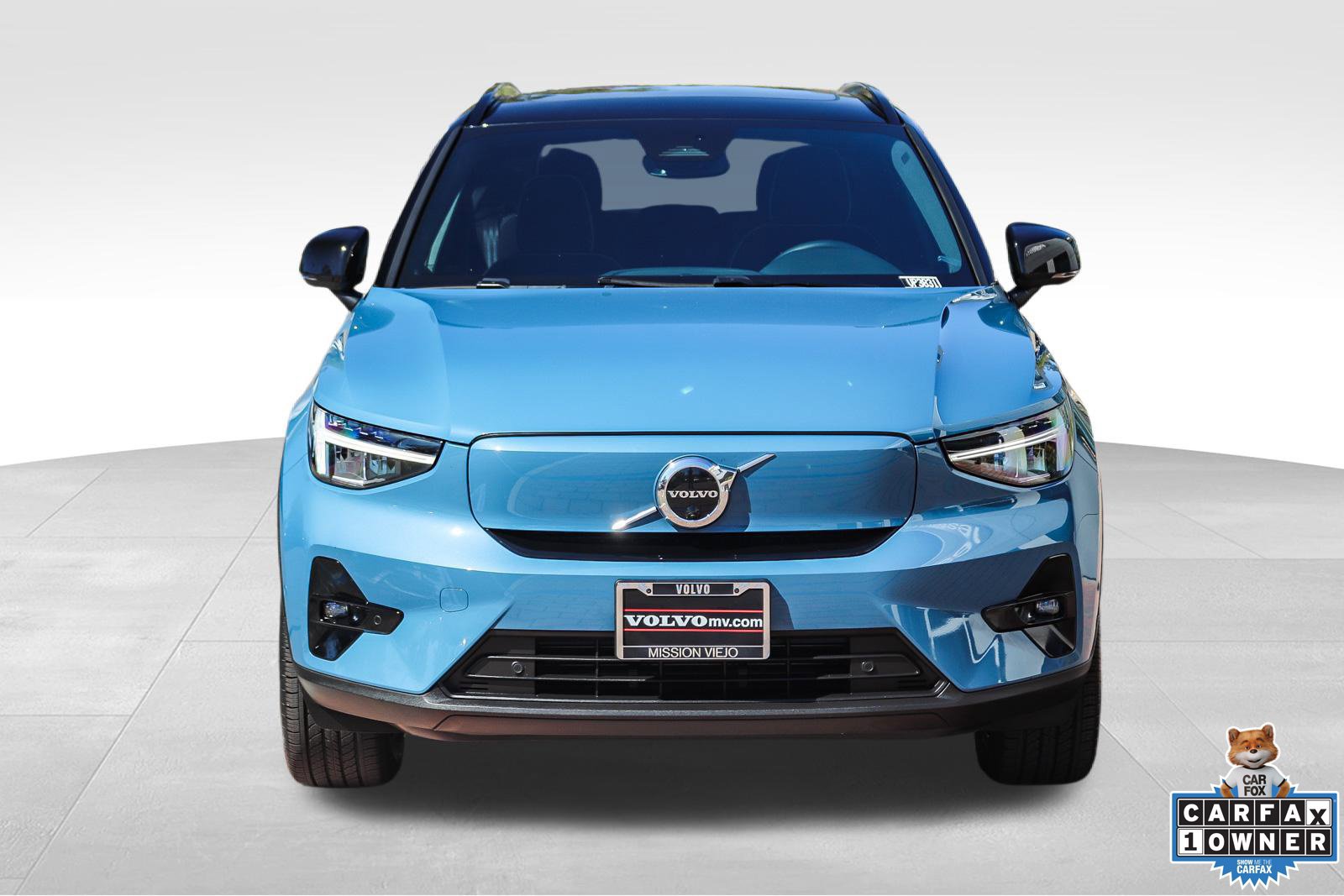 Used 2023 Volvo XC40 Recharge Plus w/ Protection Package Premier AWD/4WD image 2