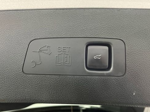 Used 2024 Lincoln Corsair Reserve w/ Equipment Group 201A image 16