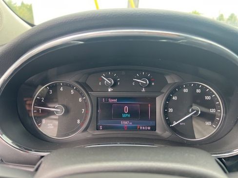 Used 2022 Buick Encore Preferred w/ Safety Package image 15