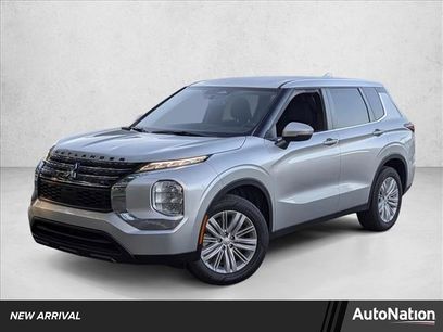 Used 2023 Mitsubishi Outlander ES