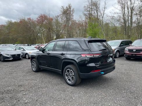 Used 2022 Jeep Grand Cherokee Trailhawk AWD/4WD image 8