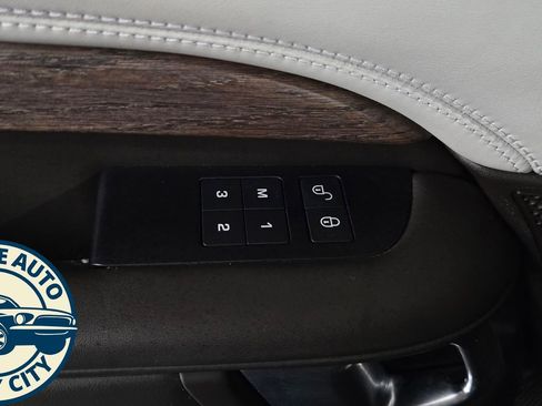 Used 2017 Land Rover Discovery HSE Luxury AWD/4WD image 27