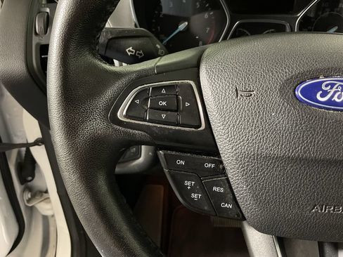 Used 2019 Ford Escape SEL AWD/4WD image 28