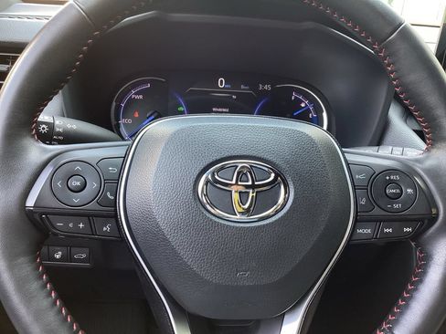 Used 2022 Toyota RAV4 SE w/ Weather & Moonroof Package AWD/4WD image 22