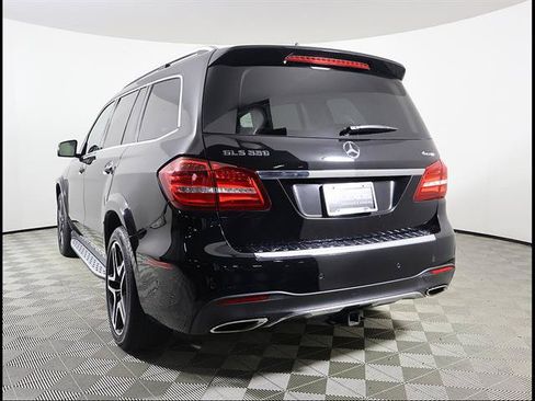 Used 2017 Mercedes-Benz GLS 550 4MATIC image 4