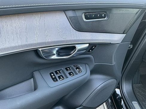 New 2026 Volvo XC90 T8 Ultra w/ Protection Package Premier image 16