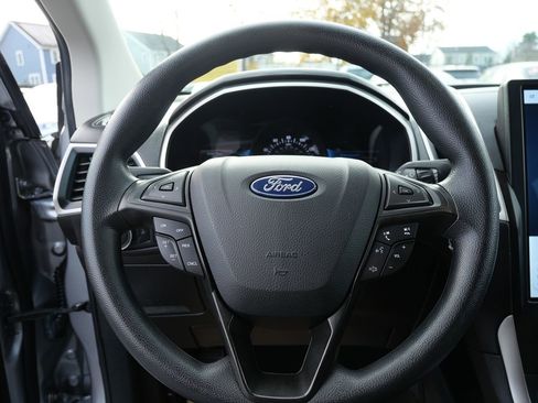 Used 2021 Ford Edge SE w/ Cargo Accessory Package image 15