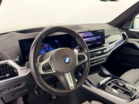 Certified 2026 BMW X7 xDrive40i AWD/4WD image 4