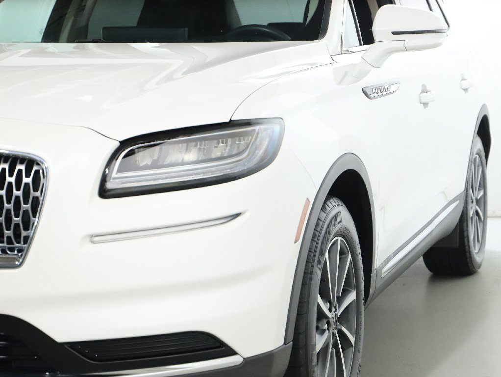 Used 2022 Lincoln Nautilus FWD image 6
