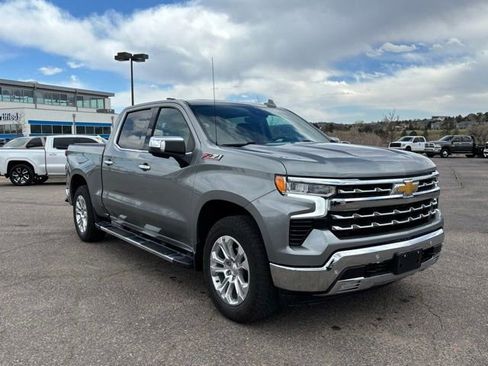Used 2024 Chevrolet Silverado 1500 LTZ w/ LTZ Premium Package image 34