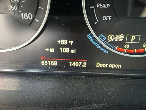 Used 2018 BMW 320i xDrive Sedan AWD/4WD image 9