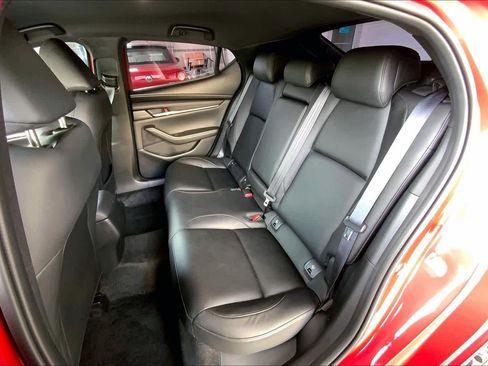 Used 2024 MAZDA MAZDA3 s image 21