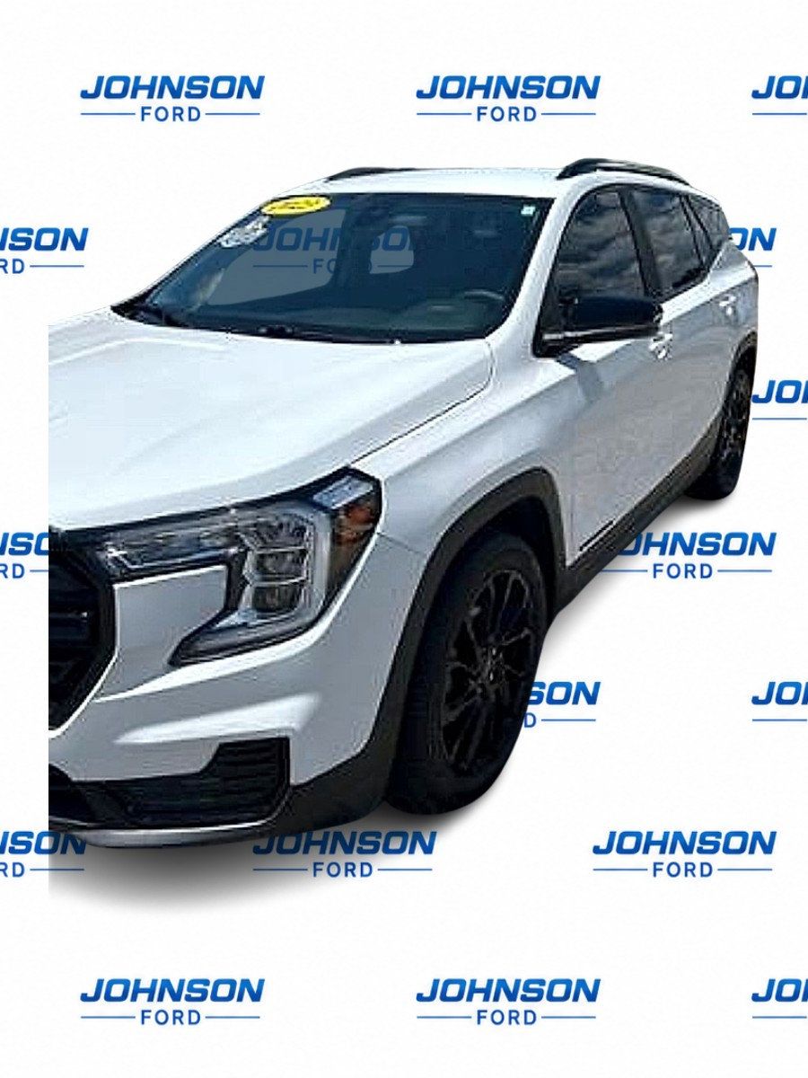 Used 2023 GMC Terrain SLE w/ Elevation Edition FWD image 2