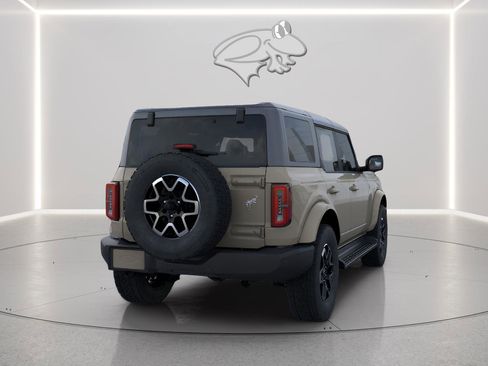 New 2025 Ford Bronco Outer Banks AWD/4WD image 6
