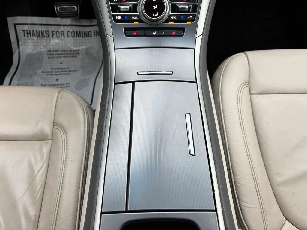 Used 2018 Lincoln MKZ Select w/ Select Plus Package AWD/4WD image 26